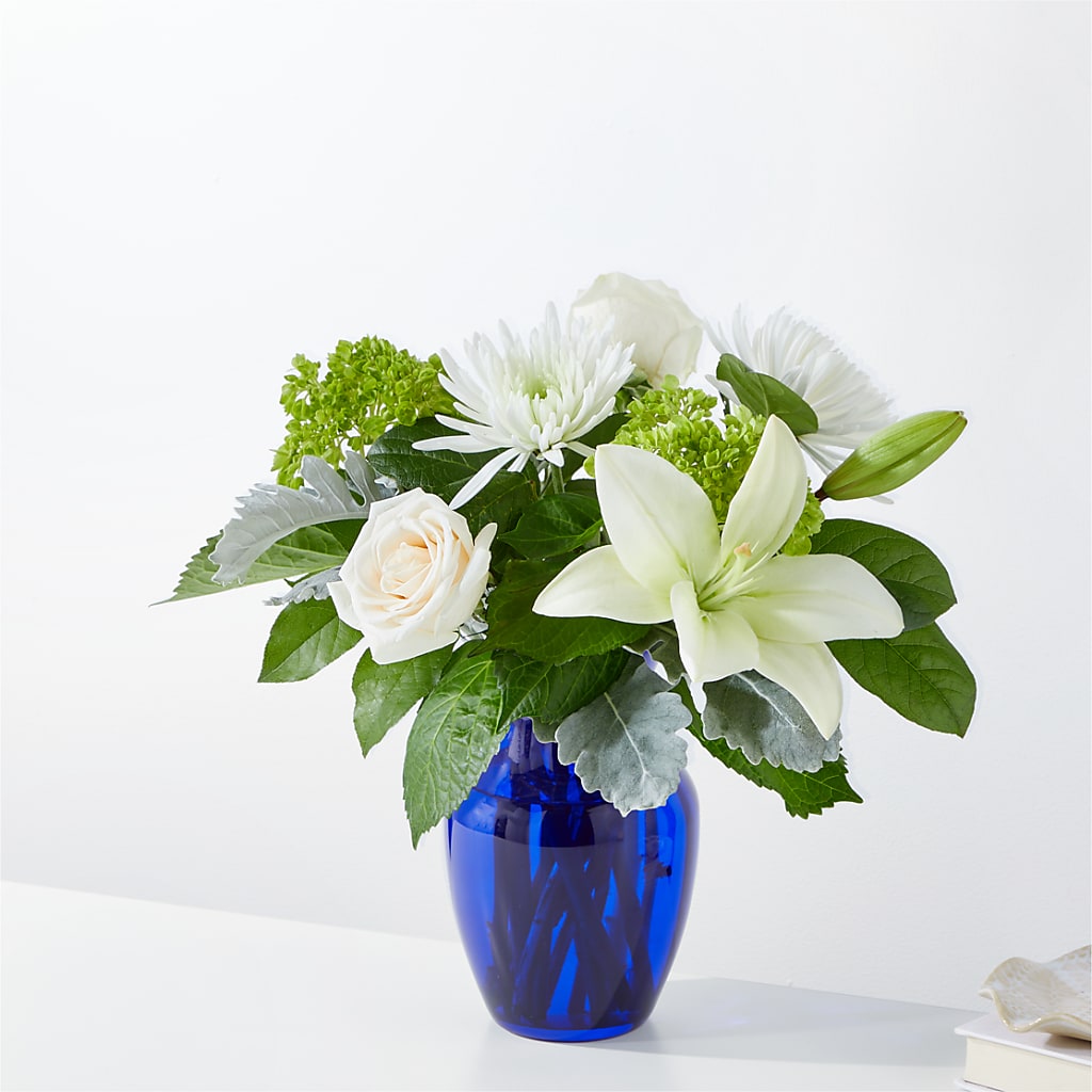 Snowy Dreams Bouquet – Sunflowershop Llc, Orlando FL