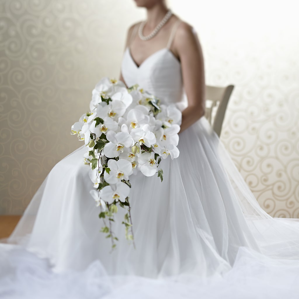 Classic White Bouquet – Sunflowershop Llc, Orlando FL