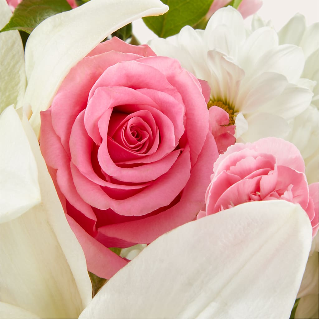 Whispers of Comfort Bouquet –  Sunflowershop Llc, Orlando FL