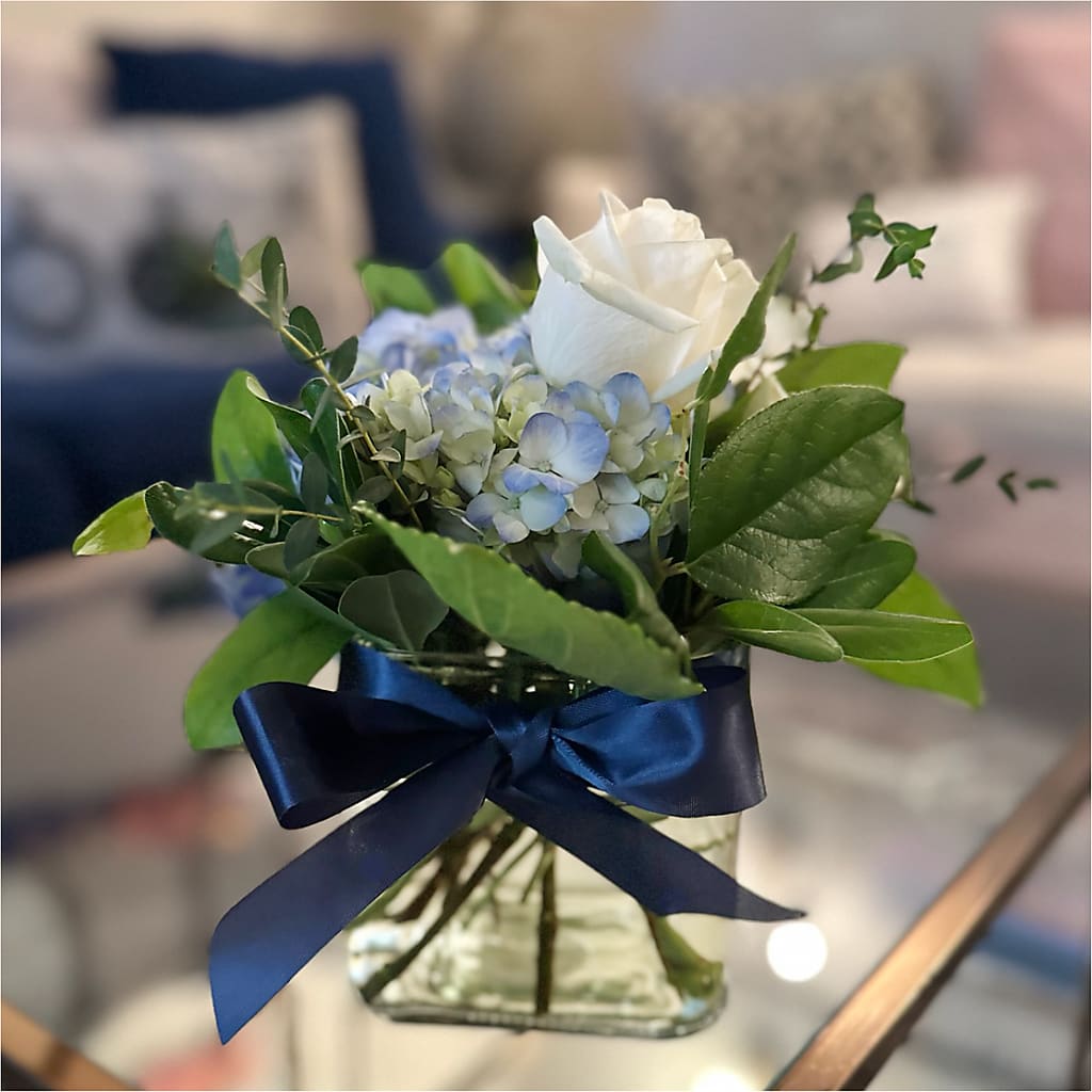 Sky Blue Delight Bouquet –  Sunflowershop Llc, Orlando FL