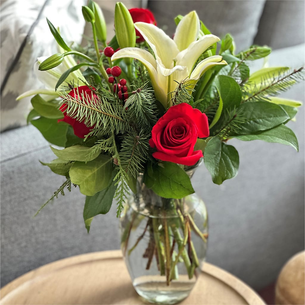 Sparkling Snowflakes Bouquet –  Sunflowershop Llc, Orlando FL