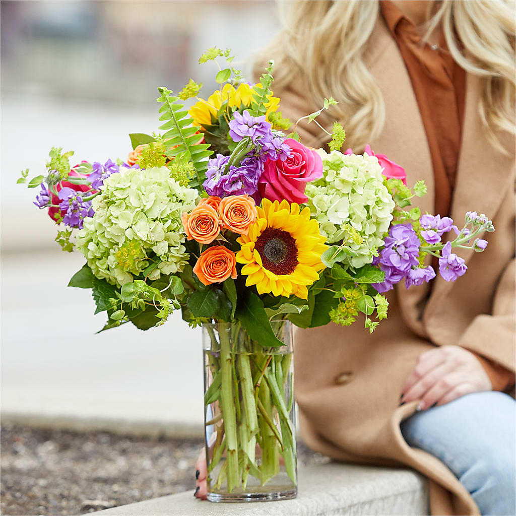 Vibrant Greetings Bouquet –  Sunflowershop Llc, Orlando FL