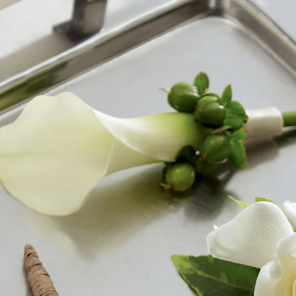 White Calla Boutonniere –  Sunflowershop Llc, Orlando FL